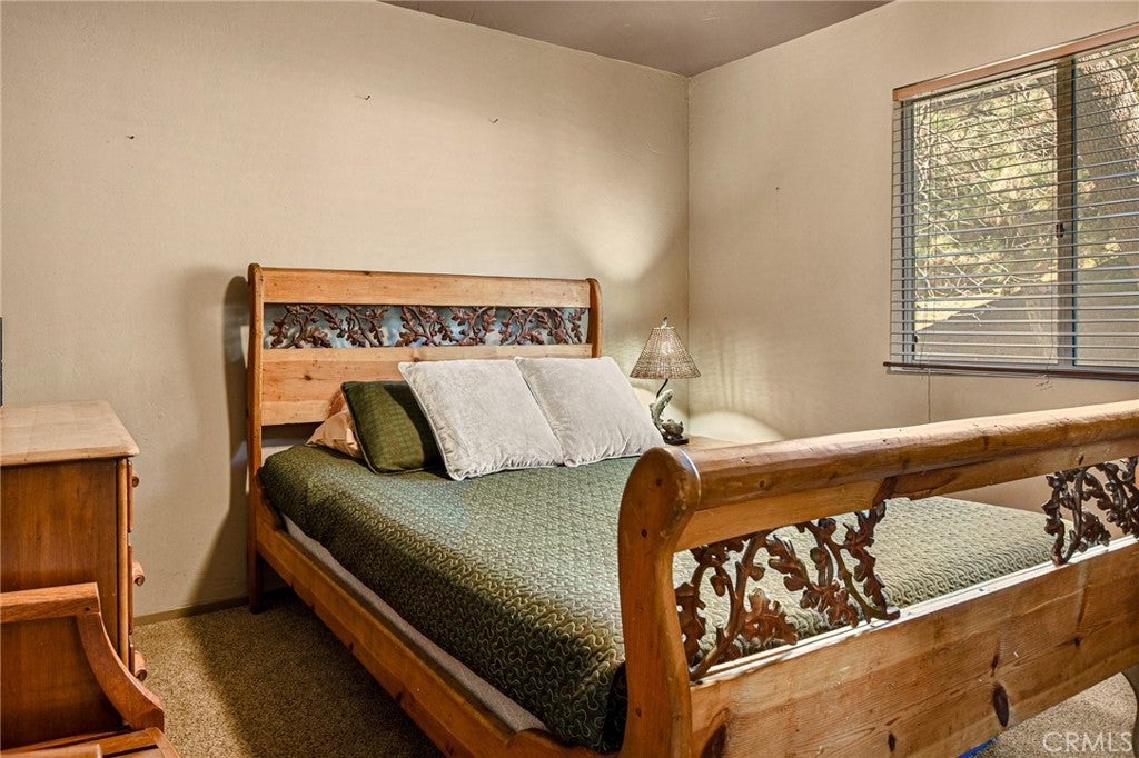 1256 Grass Valley