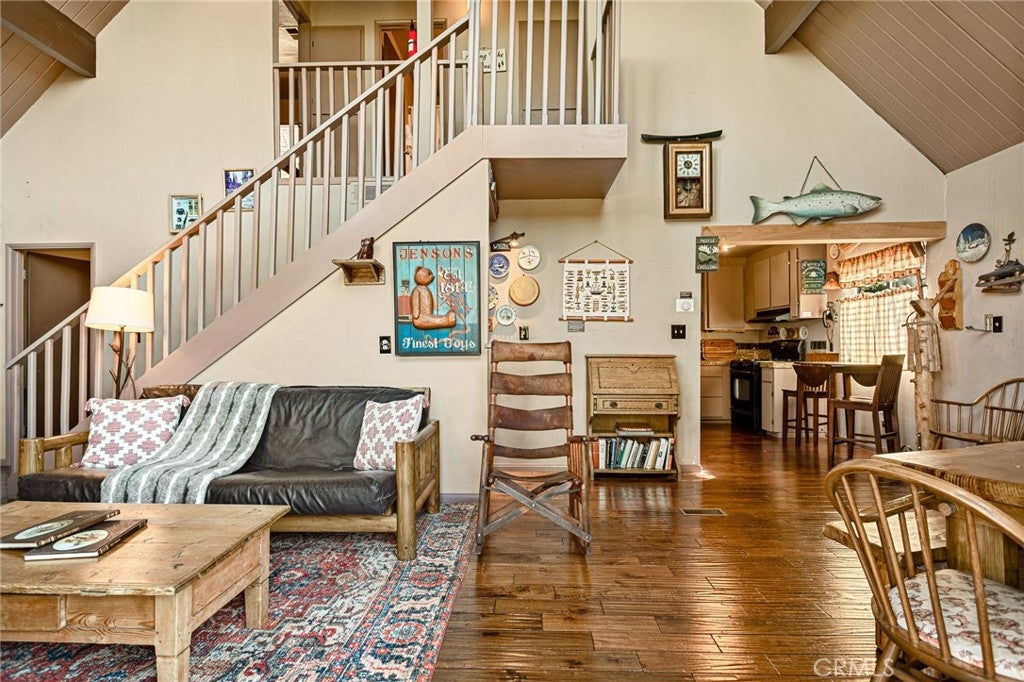 1256 Grass Valley