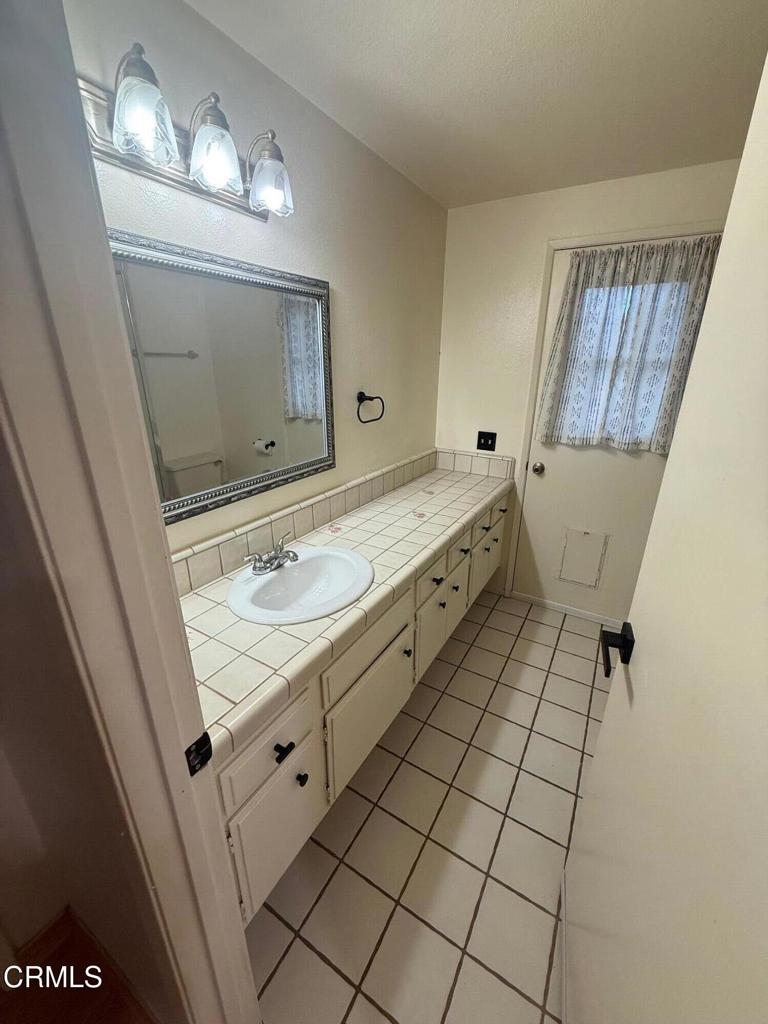 Campus View 1 - 0253 - Residential Lease