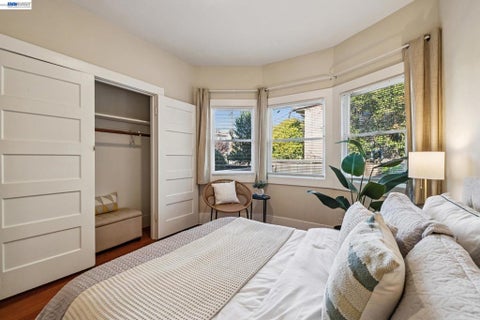 Tiny photo for 1927 Grant St ST, Berkeley, CA 94703 (MLS # 41151579)