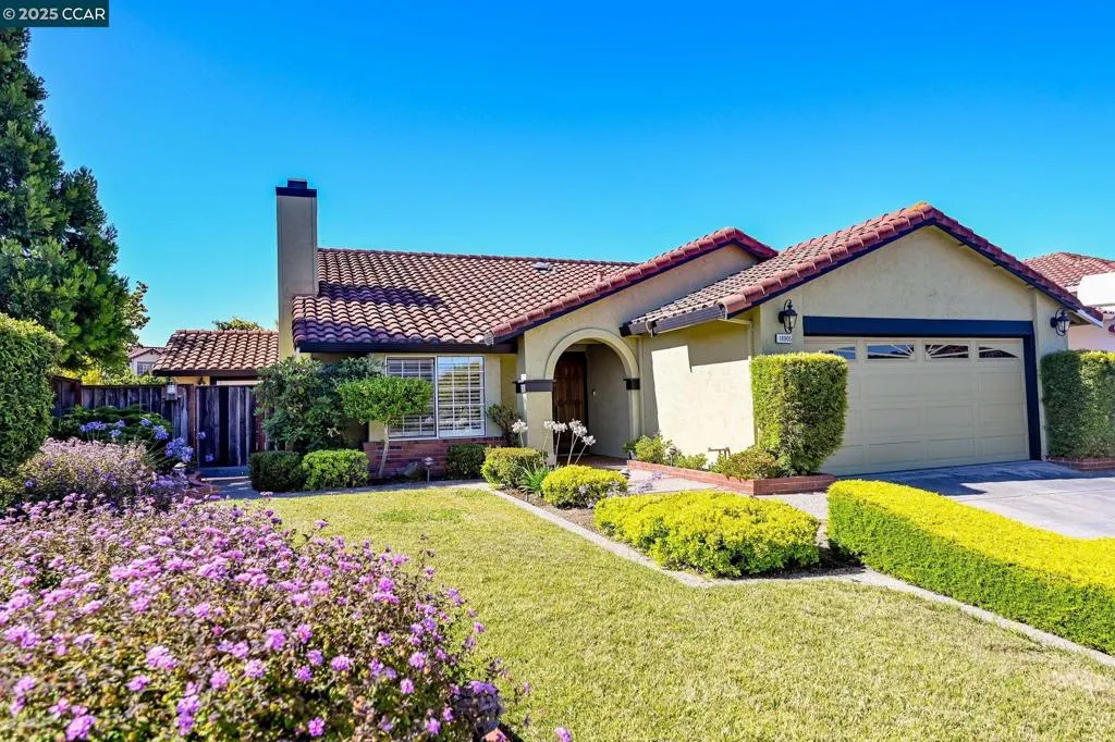 Castro Valley, California 94552, United States, 3 Bedrooms Bedrooms, ,2 BathroomsBathrooms,Residential,Active,186012