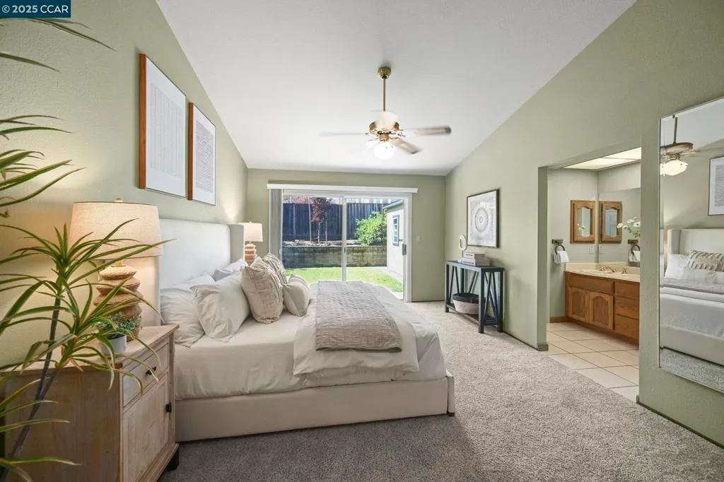 Castro Valley, California 94552, United States, 3 Bedrooms Bedrooms, ,2 BathroomsBathrooms,Residential,Active,186012