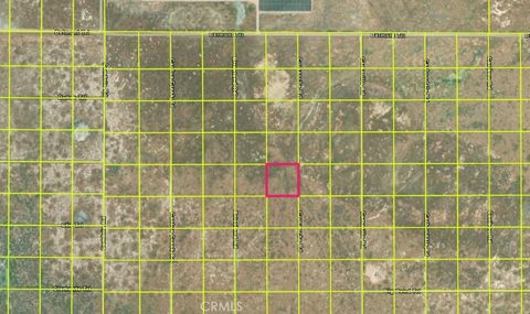 Tiny photo for 13620 Comache Road, Santa Margarita, CA 93453 (MLS # HD25187683)