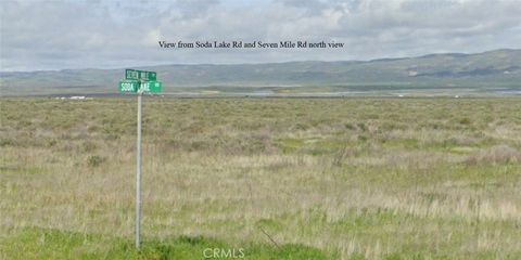 Photo of 13620 Comache Road, Santa Margarita, CA 93453 (MLS # HD25187683)