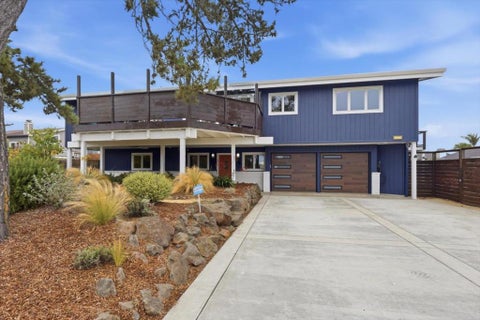 Photo of 705 Alsace Loraine Avenue, Half Moon Bay, CA 94019 (MLS # ML82060099)