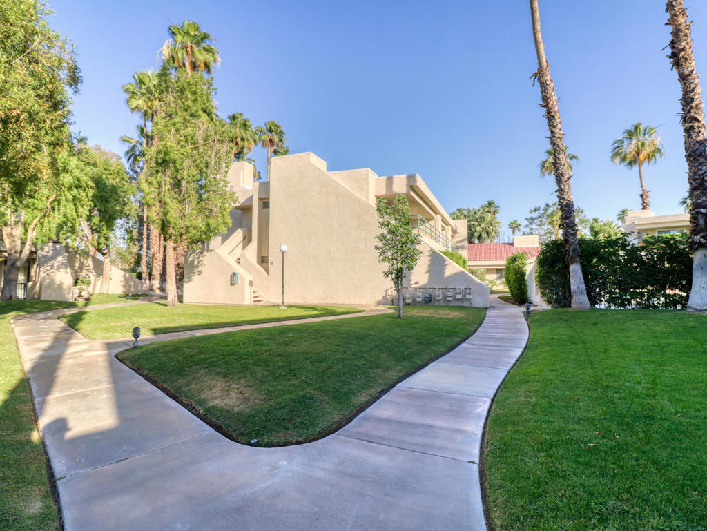 32505 Candlewood Drive 18