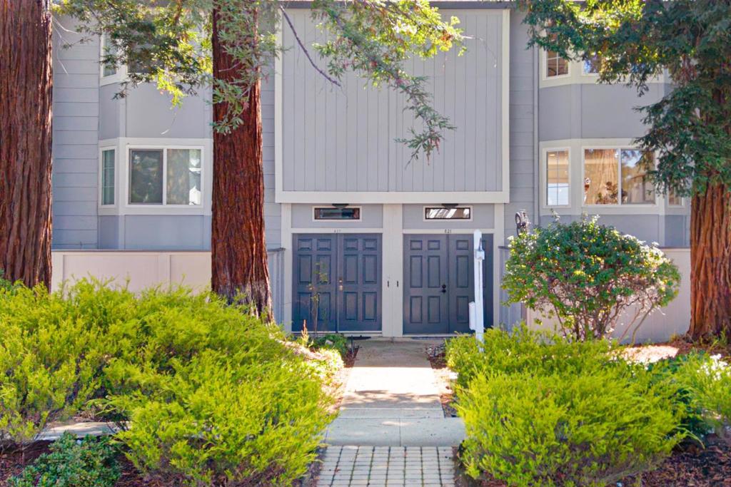 821 Montgomery Street