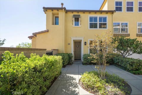 Photo of 27008 Pebble Beach Drive, Valencia, CA 91381 (MLS # SR26164852)