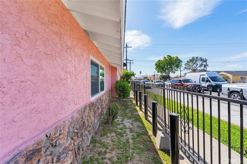 Tiny photo for 706 E Palmer St, Compton, CA 90221 (MLS # MB26049740)