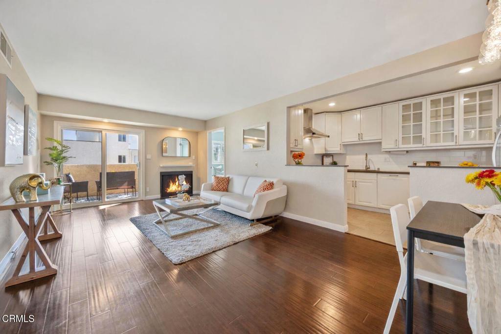 2386 E Del Mar Boulevard 301