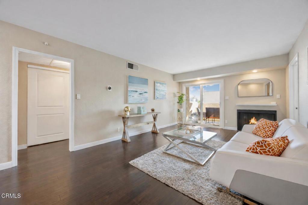 2386 E Del Mar Boulevard 301