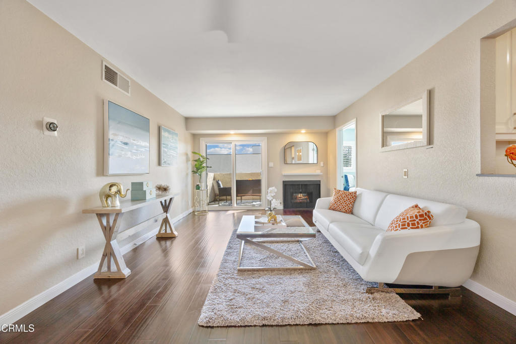 2386 E Del Mar Boulevard 301