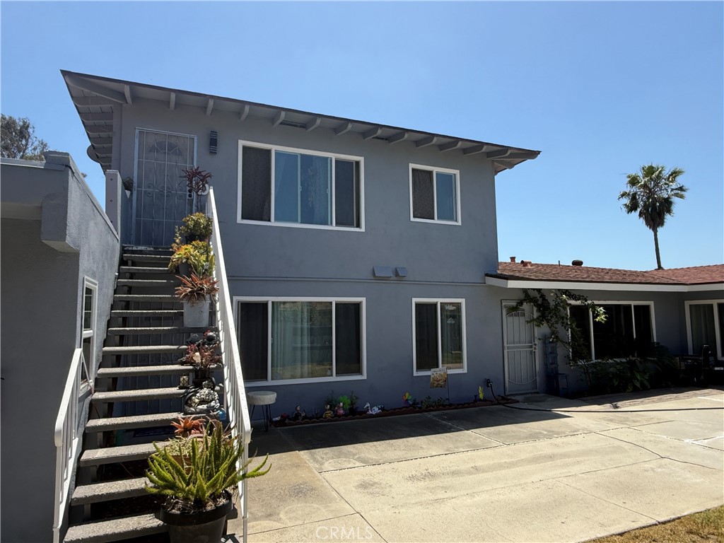 332 S El Camino Real