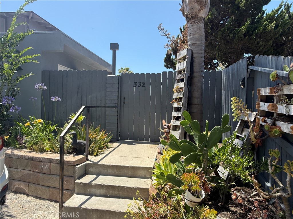 332 S El Camino Real