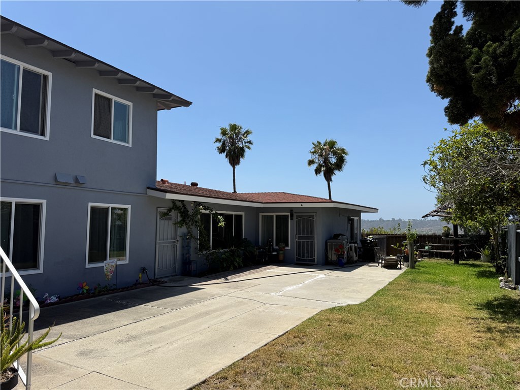 332 S El Camino Real