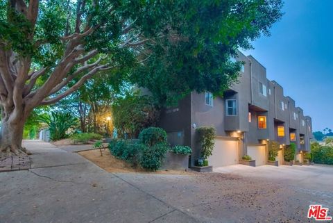 Tiny photo for 1077 W Kensington Road #3, Los Angeles, CA 90026 (MLS # 26839881)