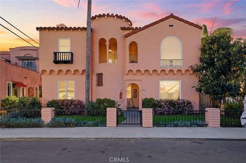 Photo of 224 Covina Ave, Long Beach, CA 90803 (MLS # PW26058552)