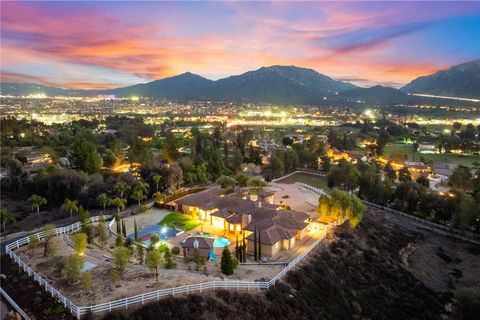43840 E Vallejo Avenue Temecula CA 92592