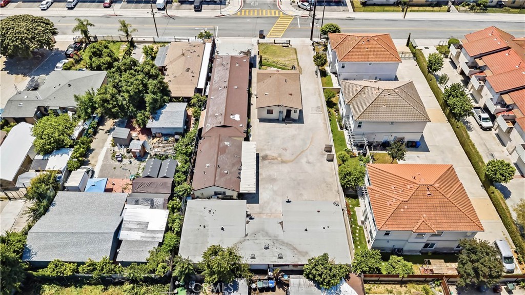 11133 Klingerman St