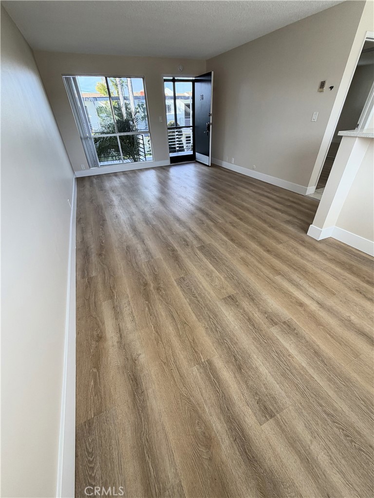 931 W 19th Street 38