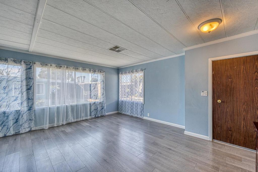 255 E Bolivar Street 119