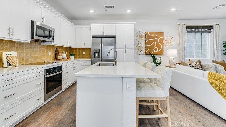 1254 Thunderbolt Lane
