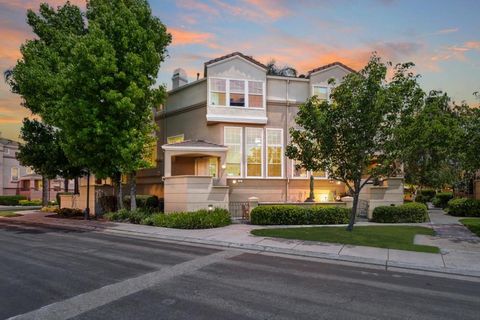 Photo of 406 Terra Mesa Way, Milpitas, CA 95035 (MLS # ML82048663)