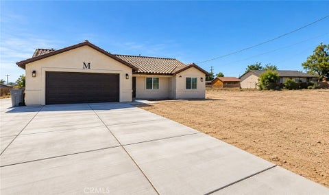 Photo of 9243 Manteca AVE, Hesperia, CA 92345 (MLS # SW26206676)