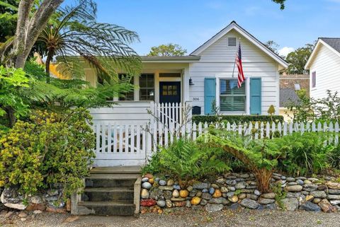 Photo of 306 El Salto Drive, Capitola, CA 95010 (MLS # ML82043596)