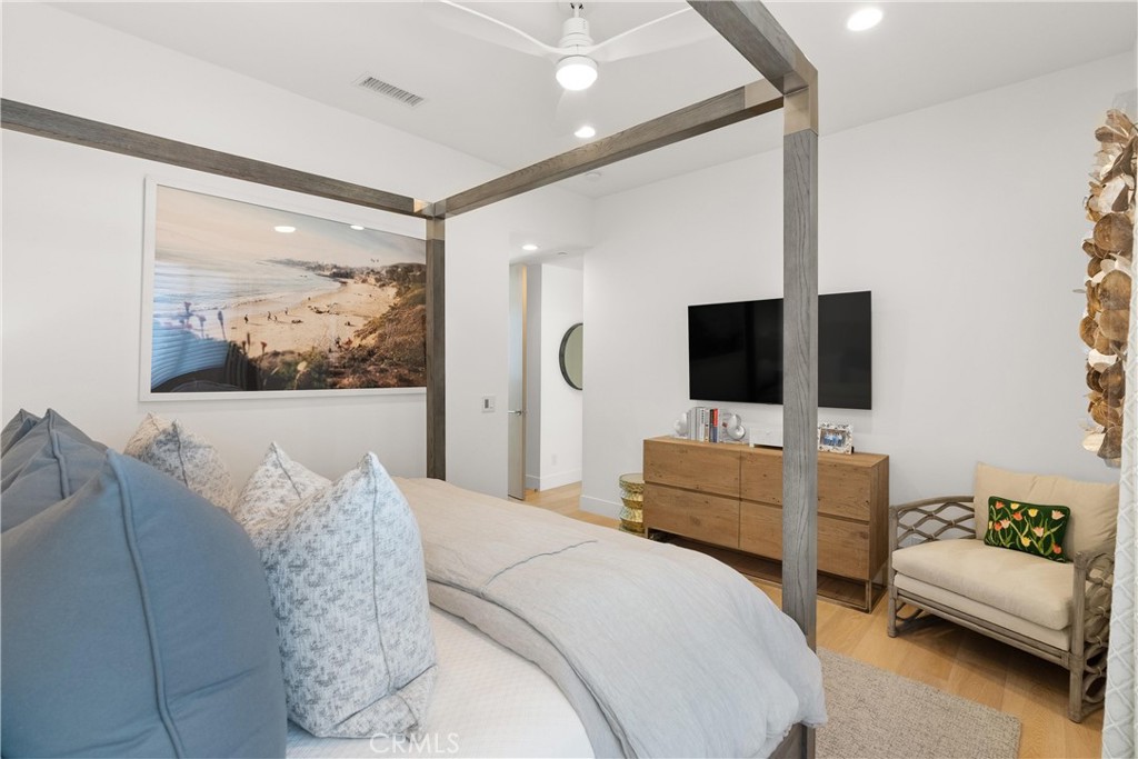 West Newport Beach (WSNB) - Residential Lease