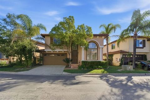 Photo of 3670 El Encanto, Calabasas, CA 91302 (MLS # SR26013427)