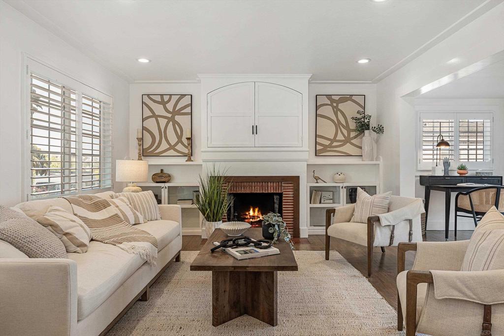 3853 Narragansett Ave.