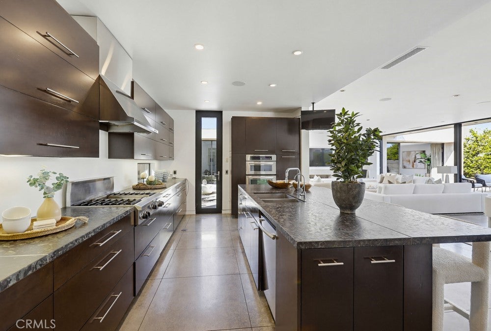 2534 Vista Baya, Newport Beach CA 92660 - Photo 16