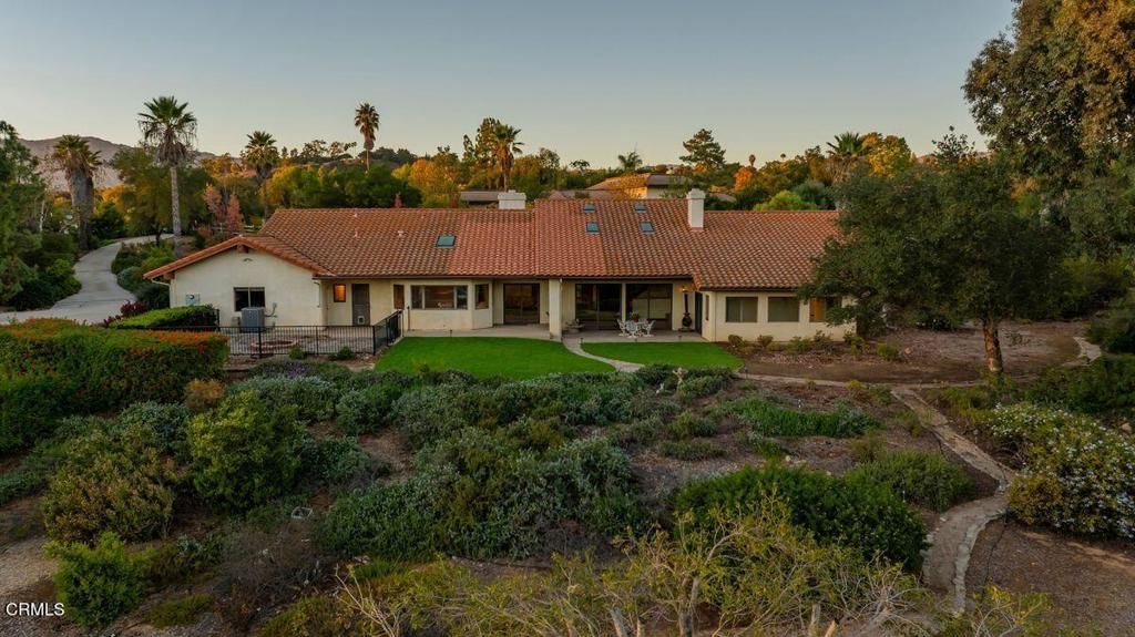 Photo of 700 Thomas Street, Oak View, CA 93022 (MLS # V1-33105)