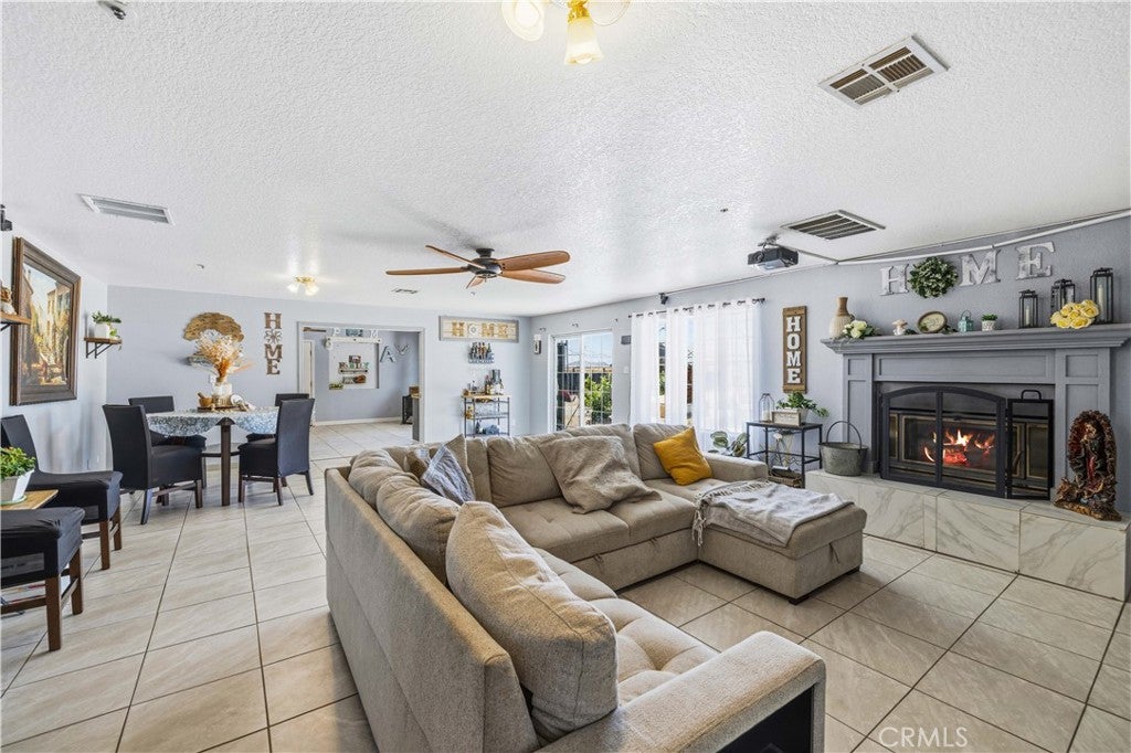 9740 E Avenue G10
