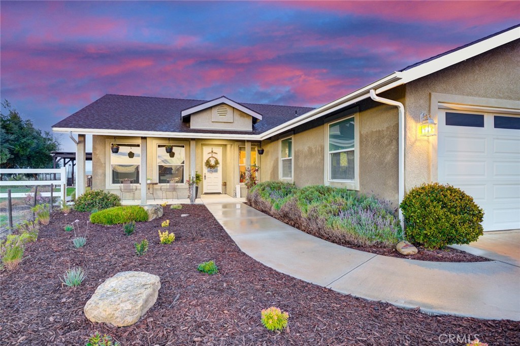 5095 White Tail Place