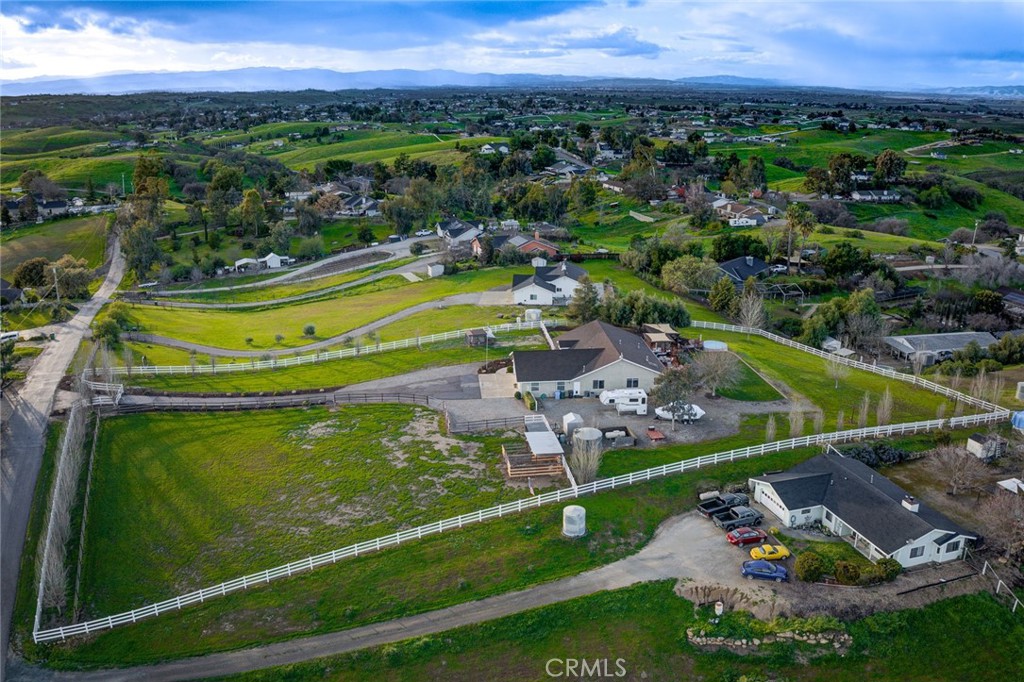 5095 White Tail Place