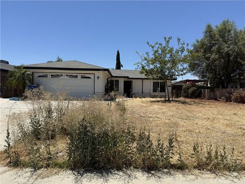 Photo of 2801 Belden LN, Bakersfield, CA 93309 (MLS # SR26152241)