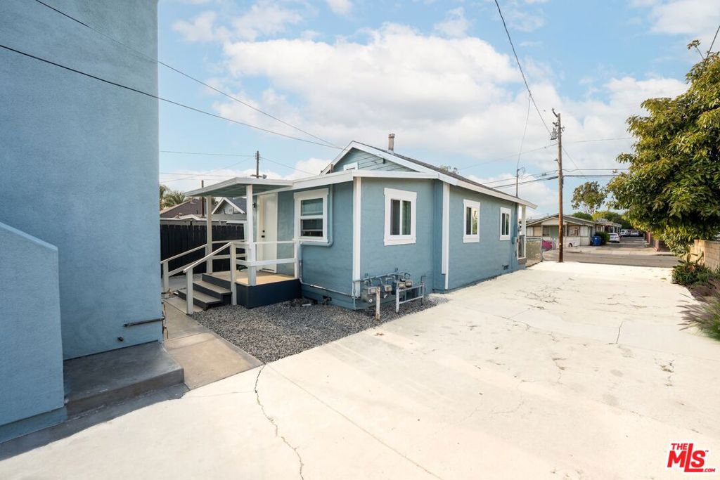 132 W Ramona Street