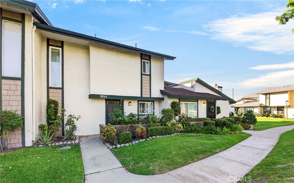 Properties 2 5541 Muir Drive