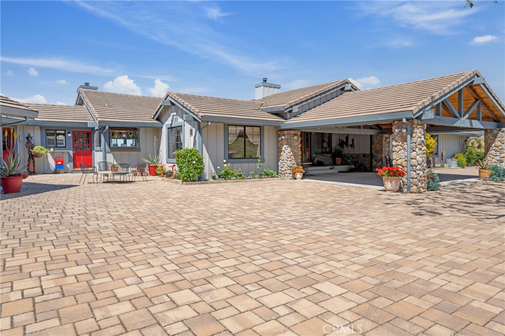 7225 Johnston Road