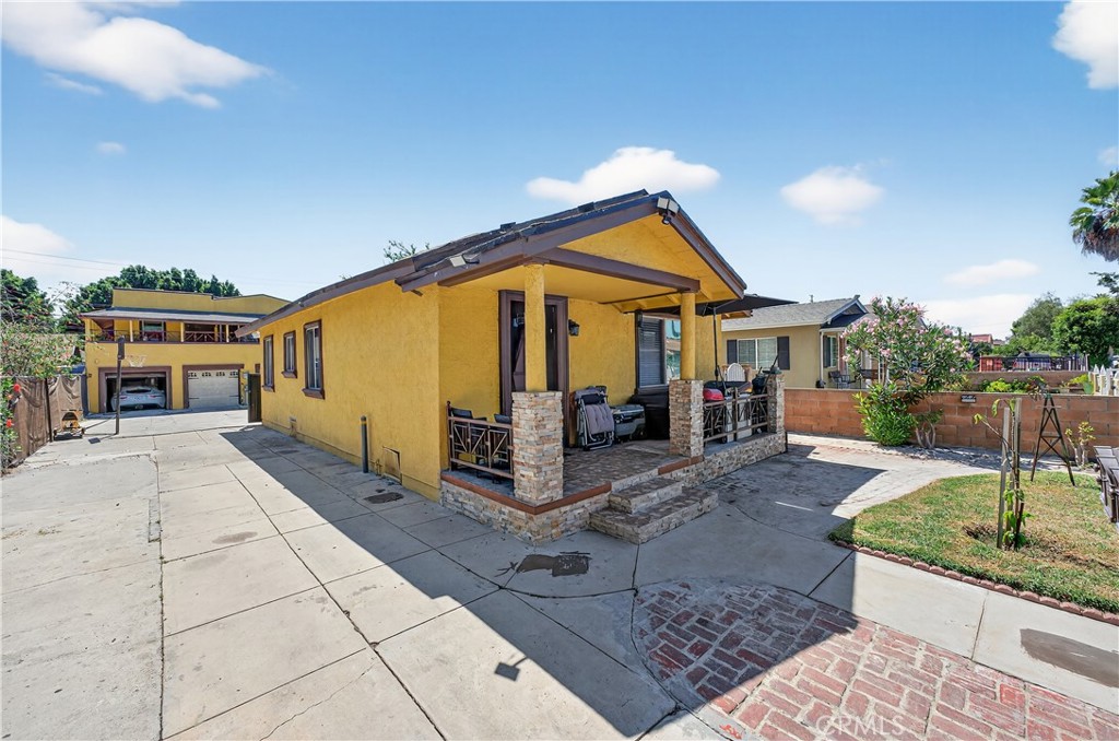 Incredible Investment Opportunity in the Heart of Los Angeles! Welcome to this rare Triplex in Los Angeles that offers the perfect blend of income potential, location, and future growth possibilities! With a total of 5 bedrooms, 3 bathrooms, and 1,873 sqft of living space situated on a generous 5,745 sqft lot, this property is a true gem for both investors and homeowners looking to generate rental income. The property includes 4 over-sided garages with HUGE potential to be converted into an ADU (Accessory Dwelling Unit), unlocking even more rental opportunities and maximizing your return on investment. Combined with plenty of driveway parking and two charming wrought iron fences enclosing the front and rear yards, this home delivers both convenience and security. Each unit has the ability to provide consistent rental income, making this triplex a smart investment for those looking to expand their portfolio or for a buyer who wants to live in one unit while renting out the others. With its spacious lot, future ADU potential, and desirable location, the possibilities here are endless! This triplex is more than just a property, it’s a once-in-a-lifetime opportunity to secure a long-term investment in one of the most sought-after markets in the country. Situated just minutes from the energy of Downtown Los Angeles, residents will enjoy easy access to public transportation, shopping centers, grocery stores, parks, and major freeways, making it an incredibly attractive option for tenants and homeowners. Don’t miss out on this great investment opportunity! Properties like this rarely hit the market.
Schedule your private showing today and discover the endless potential this Los Angeles triplex has to offer!