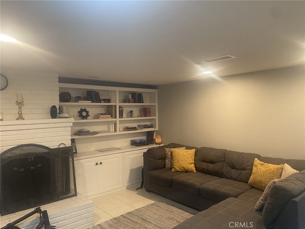 918 N Cleveland Street