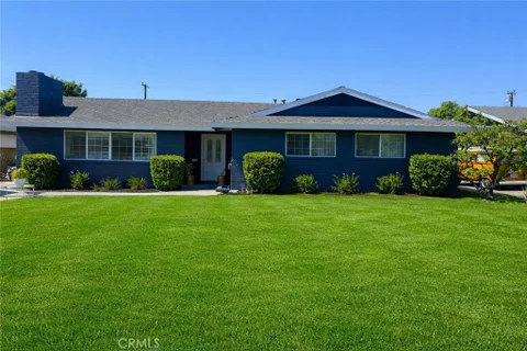 MLS: OC25252909