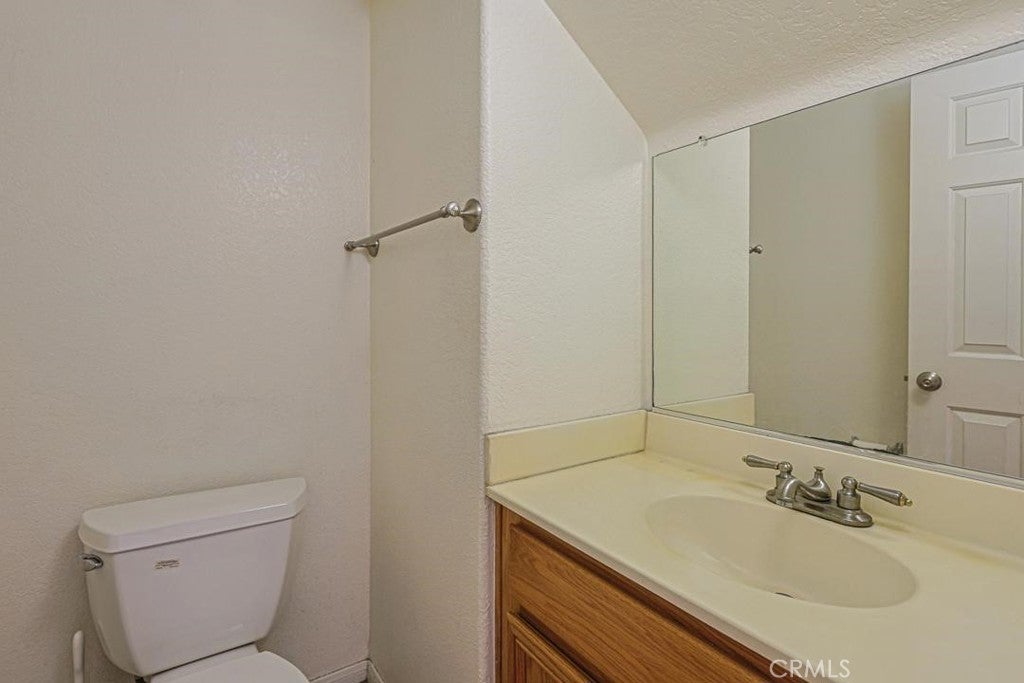 1708 S Angel Court