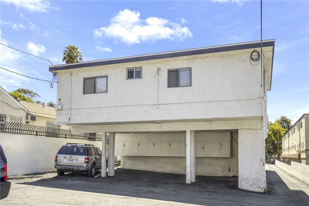 Properties 1 3411 Drew Street