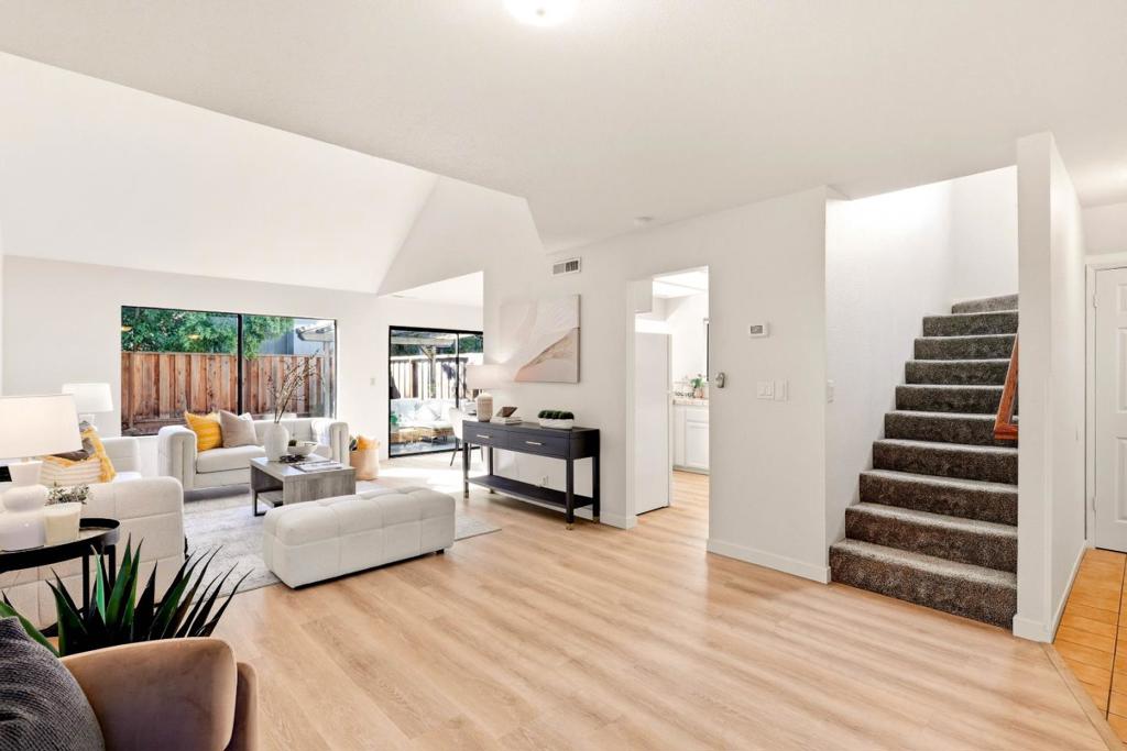 17079 Creekside Circle