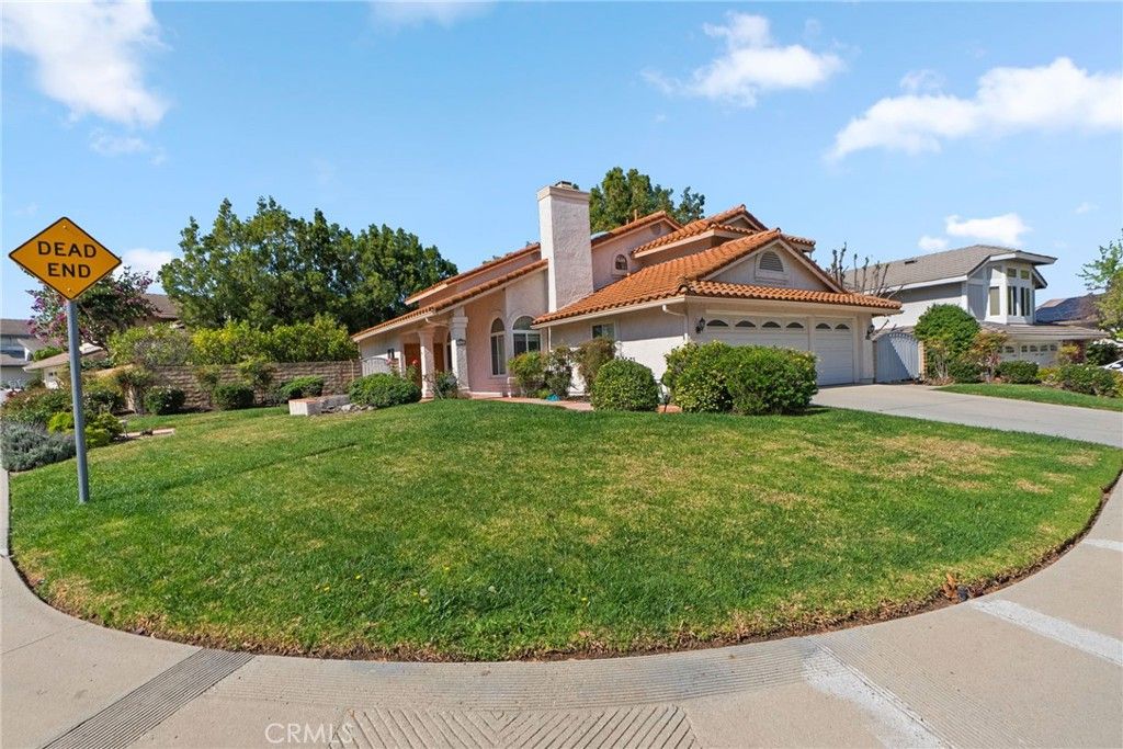 Photo of 2845 Queens Way, Thousand Oaks, CA 91362 (MLS # SR26050610)