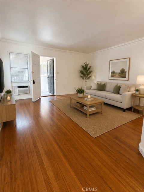 Photo of 3930 Kentucky Drive #2, Los Angeles, CA 90068 (MLS # SR26171057)