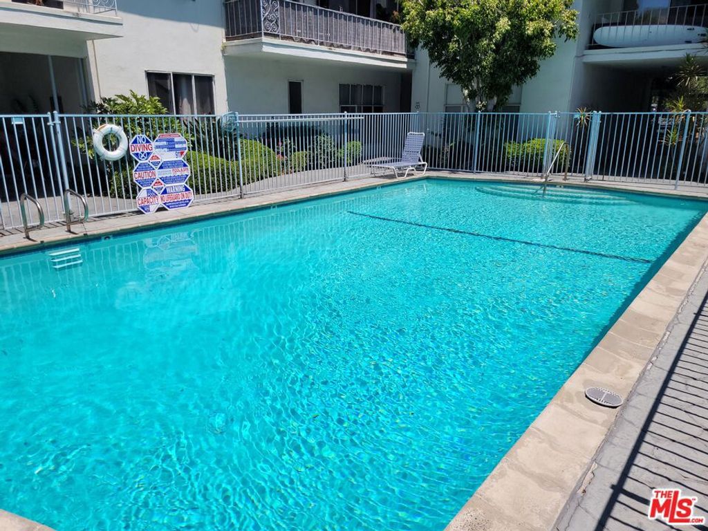 Photo of 1222 Princeton Street #10, Santa Monica, CA 90404 (MLS # 25567247)